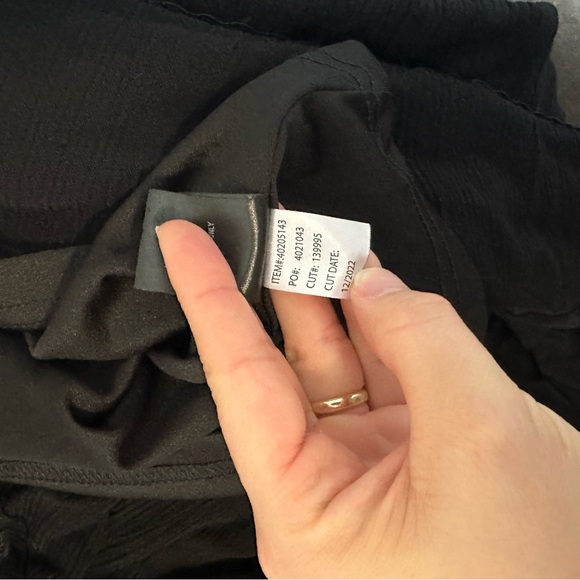 Torrid Black Maxi Crinkle Gauze Hi-Low Skirt Sz 3 - Picture 5 of 12